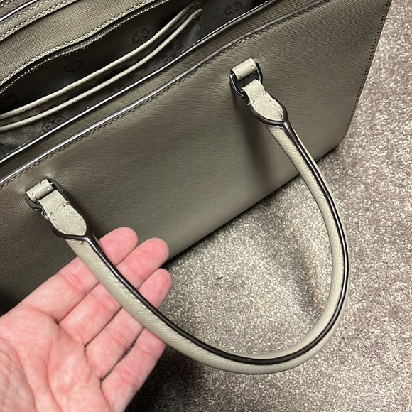Taupe Tory Burch handbag - Picture 9 of 9